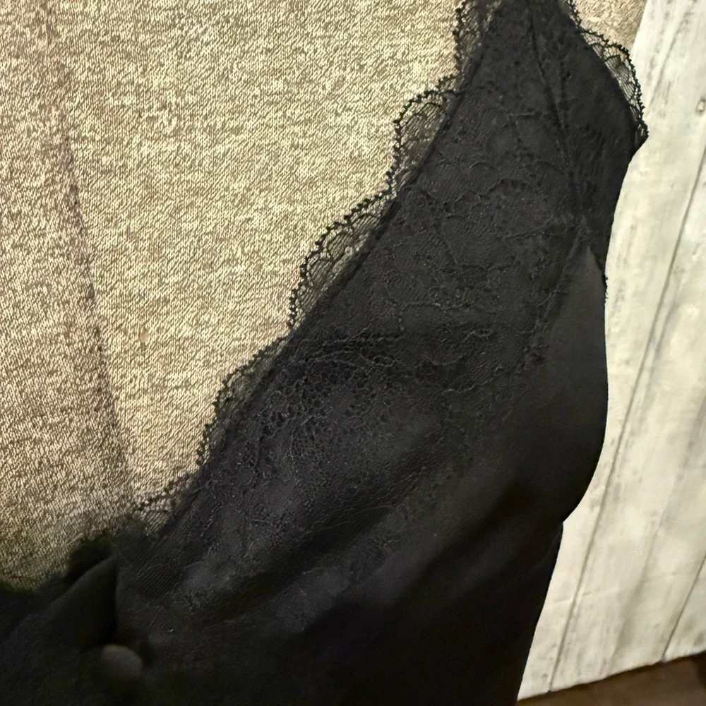 LA MIEL Black Lace Accent Top - Picture 4 of 7